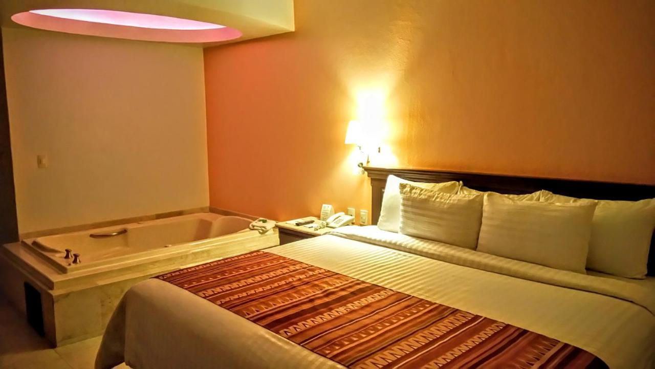 Hg Hotel Zapopan Exterior foto