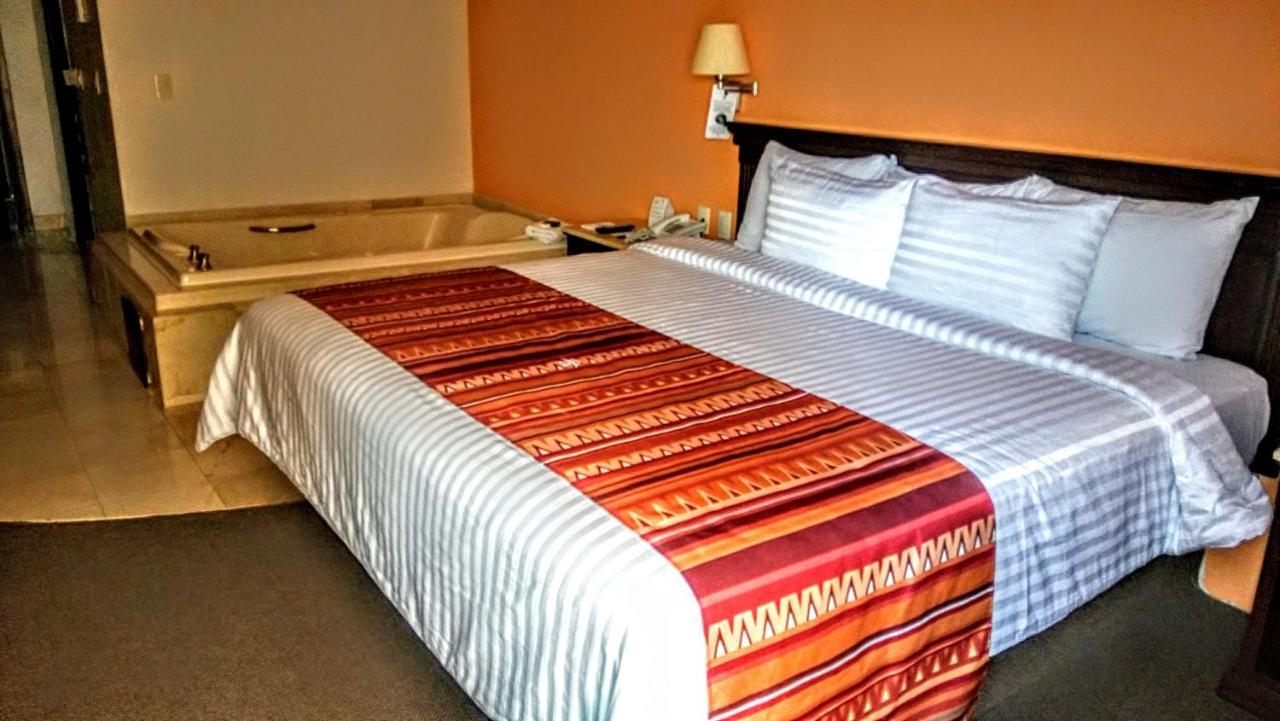 Hg Hotel Zapopan Exterior foto